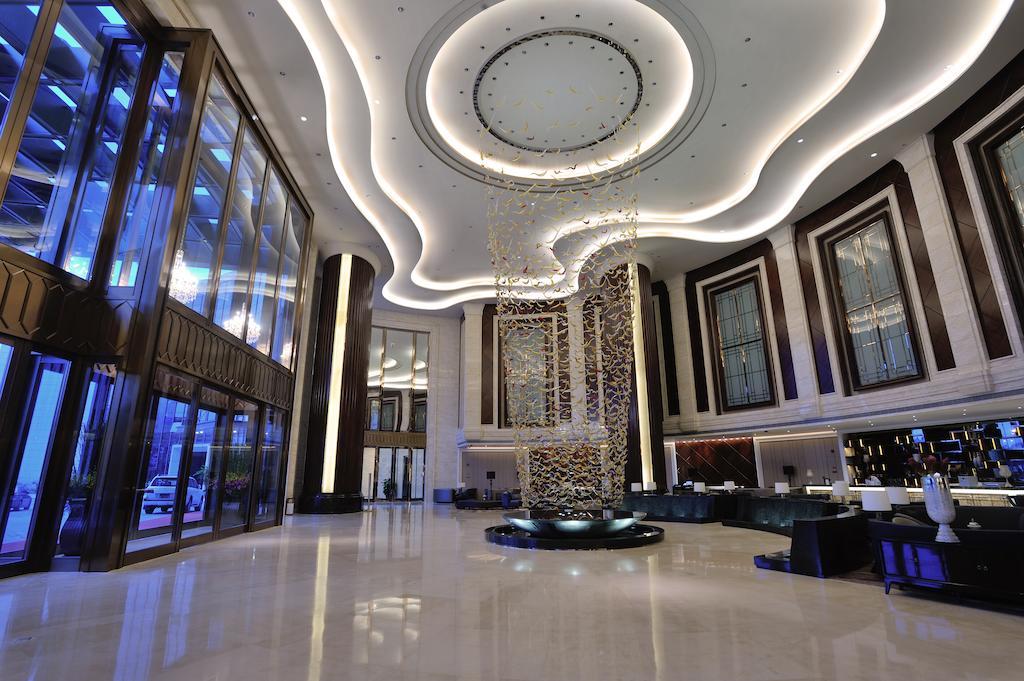 Dongguan Kande International Hotel-During The Canton Fair, Guests Can Enjoy Free Shuttle Buses To The Canton Fair Exhibition Hall Exterior foto
